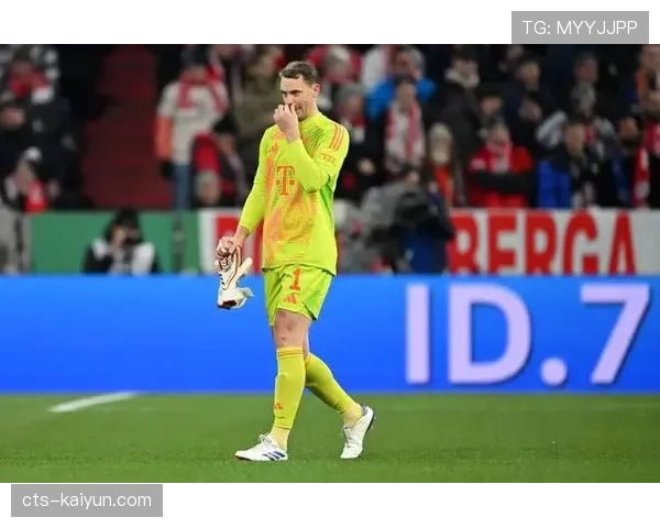 赛前发布会：拜仁主帅确认诺伊尔将在对阵门兴的比赛中轮休